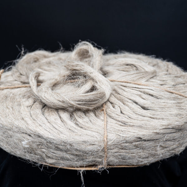 Hemp Tops/Sliver - Natural - Long Fiber for Worsted Spinning